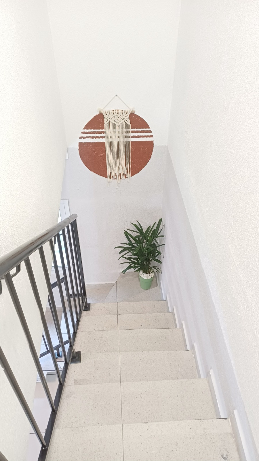  Sobrado à Venda – Itaim Paulista / SP  ✨ Sobrado em condomínio fechado – Porteira Fechada!  50m² bem distribuídos  2 dormitórios  1 vaga de garagem  Condomínio fechado, com segurança e tranquilidade  Porteira fechada – entre e more sem preocupações!