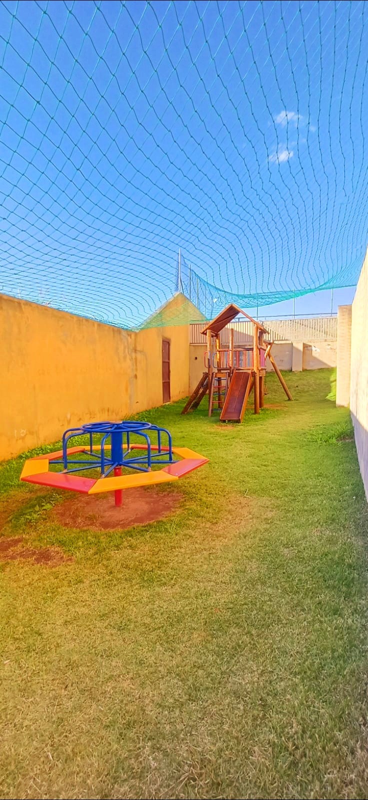  Sobrado à Venda – Itaim Paulista / SP  ✨ Sobrado em condomínio fechado – Porteira Fechada!  50m² bem distribuídos  2 dormitórios  1 vaga de garagem  Condomínio fechado, com segurança e tranquilidade  Porteira fechada – entre e more sem preocupações!