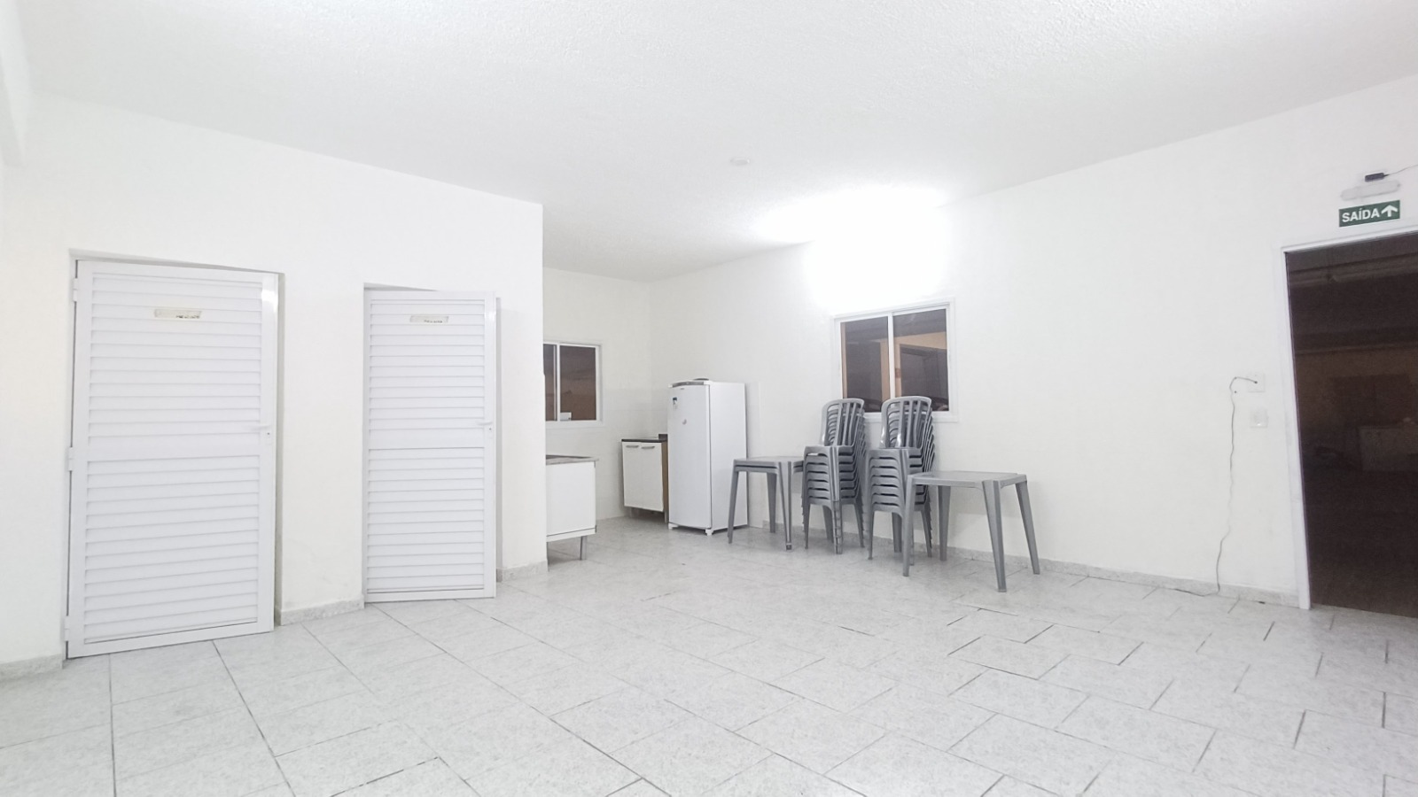  Sobrado à Venda – Itaim Paulista / SP  ✨ Sobrado em condomínio fechado – Porteira Fechada!  50m² bem distribuídos  2 dormitórios  1 vaga de garagem  Condomínio fechado, com segurança e tranquilidade  Porteira fechada – entre e more sem preocupações!