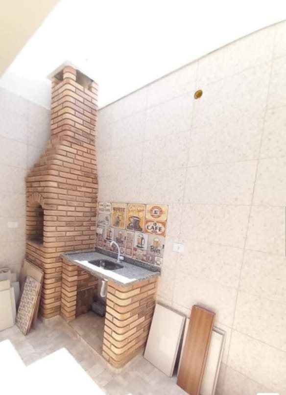  Sobrado à Venda – Parque Residencial Oratório  Descubra o conforto e a praticidade de morar em um dos bairros mais charmosos da região! Este belíssimo sobrado novo com 100m² oferece acabamento de alto padrão e toda a estrutura que sua família merece.  ✨ Destaques do imóvel:  3 dormitórios, sendo 1 suíte com sacada  Sala ampla e cozinha integrada  Jardim de inverno que traz iluminação natural 