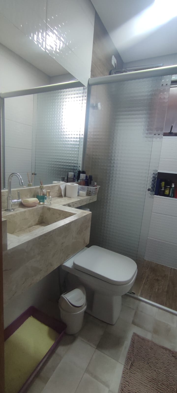  Casa em Condomínio Fechado – Jardim Lisboa  ✨ Excelente oportunidade! Imóvel totalmente reformado, ideal para quem busca conforto, segurança e praticidade.  Características do imóvel:  2 dormitórios  Sala de estar aconchegante  Cozinha funcional  1 vaga de garagem  72m² de área construída .