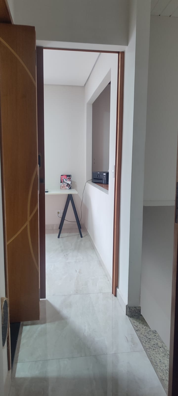  Casa em Condomínio Fechado – Jardim Lisboa  ✨ Excelente oportunidade! Imóvel totalmente reformado, ideal para quem busca conforto, segurança e praticidade.  Características do imóvel:  2 dormitórios  Sala de estar aconchegante  Cozinha funcional  1 vaga de garagem  72m² de área construída .