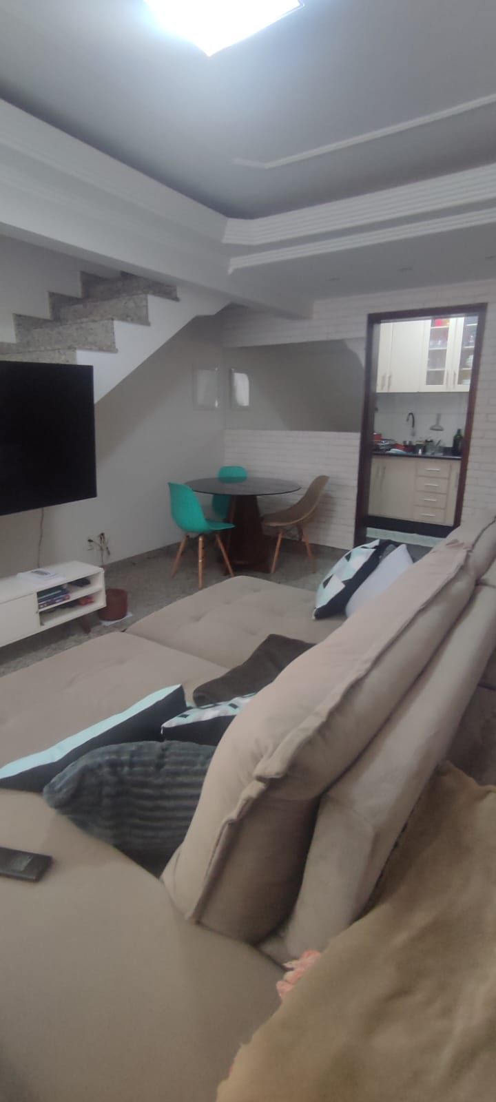  Casa em Condomínio Fechado – Jardim Lisboa  ✨ Excelente oportunidade! Imóvel totalmente reformado, ideal para quem busca conforto, segurança e praticidade.  Características do imóvel:  2 dormitórios  Sala de estar aconchegante  Cozinha funcional  1 vaga de garagem  72m² de área construída .