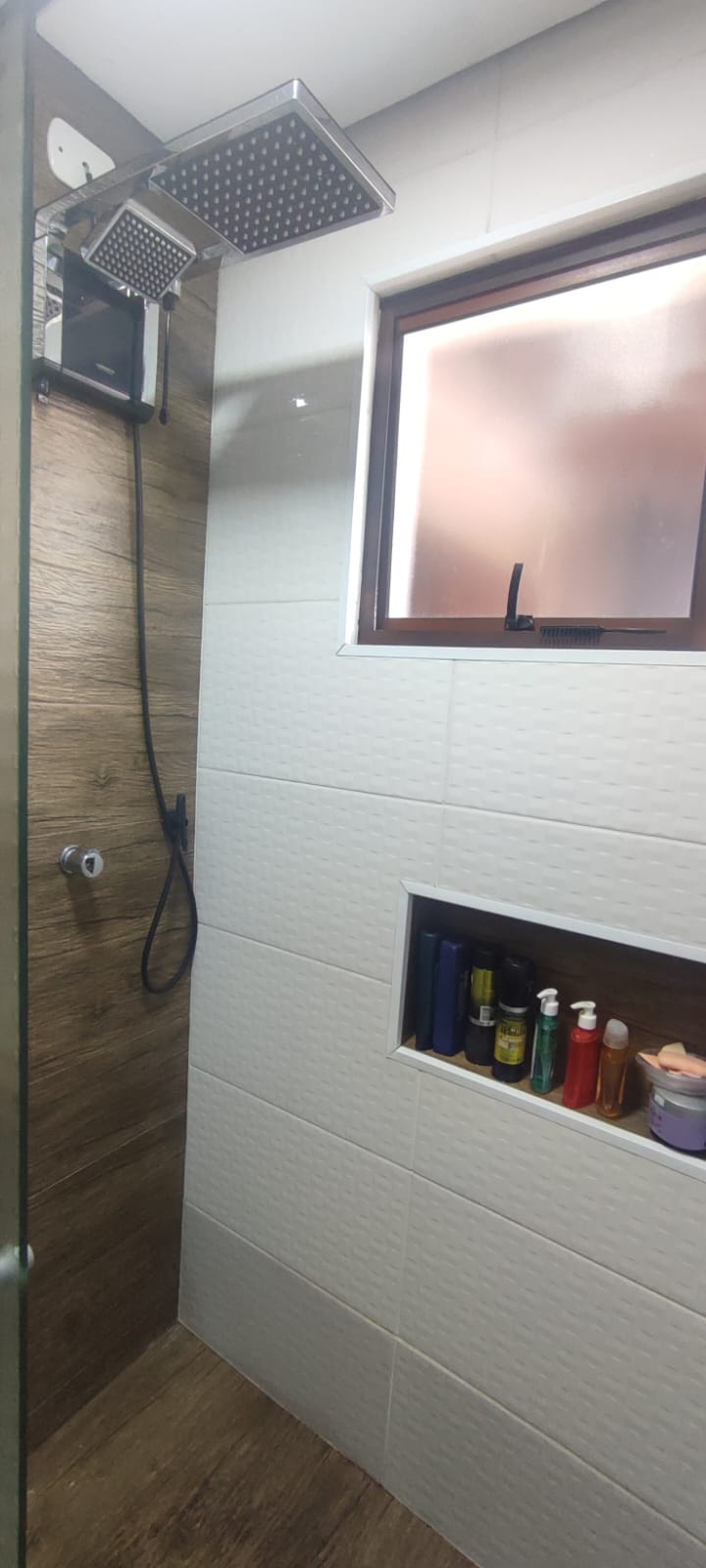  Casa em Condomínio Fechado – Jardim Lisboa  ✨ Excelente oportunidade! Imóvel totalmente reformado, ideal para quem busca conforto, segurança e praticidade.  Características do imóvel:  2 dormitórios  Sala de estar aconchegante  Cozinha funcional  1 vaga de garagem  72m² de área construída .