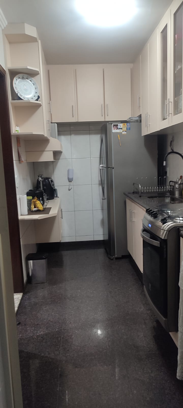  Casa em Condomínio Fechado – Jardim Lisboa  ✨ Excelente oportunidade! Imóvel totalmente reformado, ideal para quem busca conforto, segurança e praticidade.  Características do imóvel:  2 dormitórios  Sala de estar aconchegante  Cozinha funcional  1 vaga de garagem  72m² de área construída .