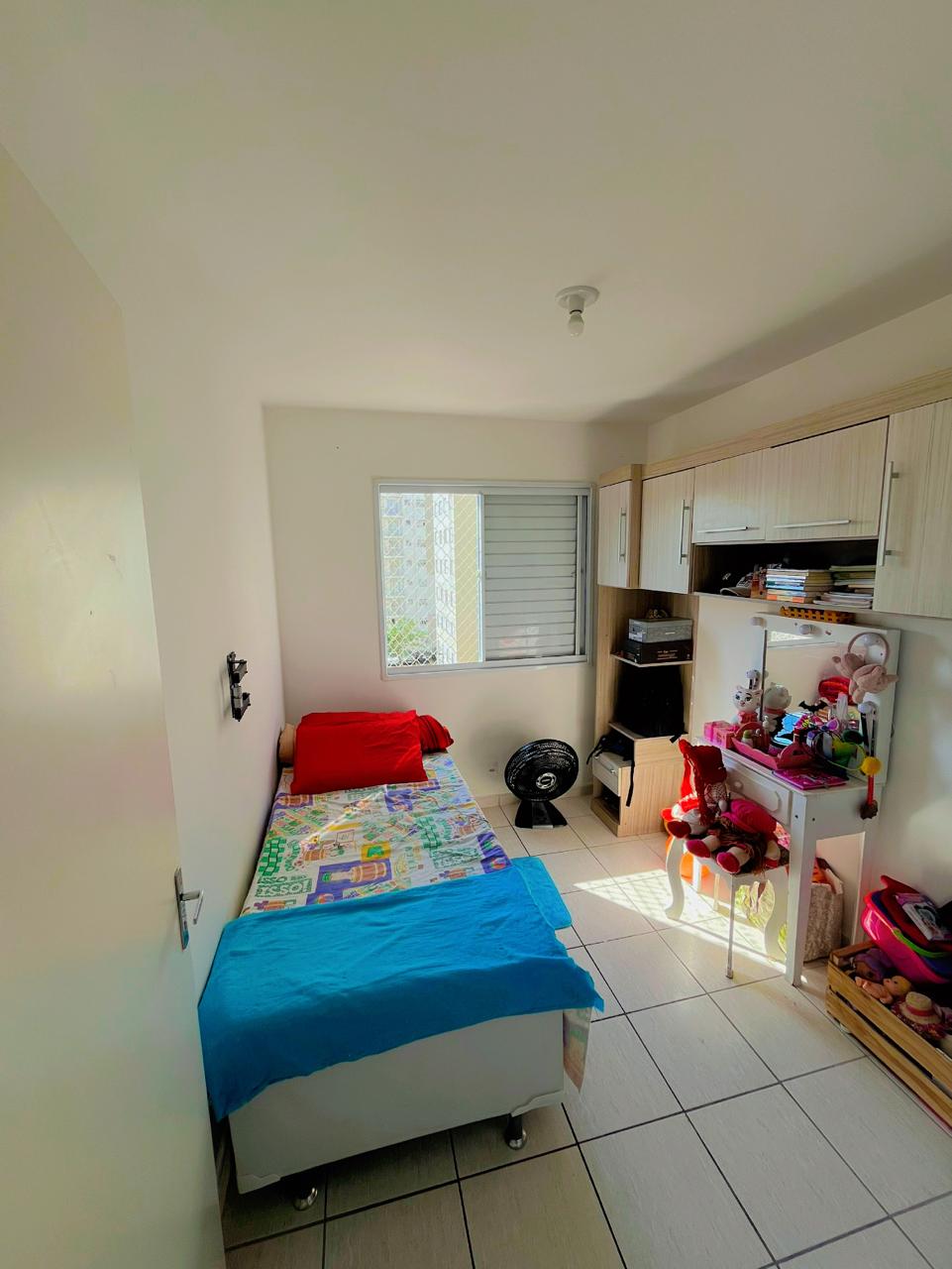  APARTAMENTO EM CONDOMÍNIO – VILA NOVA CURUÇÁ  ✨ Excelente oportunidade! Apartamento com 50m², em condomínio bem localizado, com:  2 dormitórios aconchegantes  Sala com acesso à varanda  Cozinha planejada  Banheiro social  1 vaga rotativa Localizado na Vila Nova Curuçá, região tranquila e de fácil acesso a transporte público, comércios e serviços.