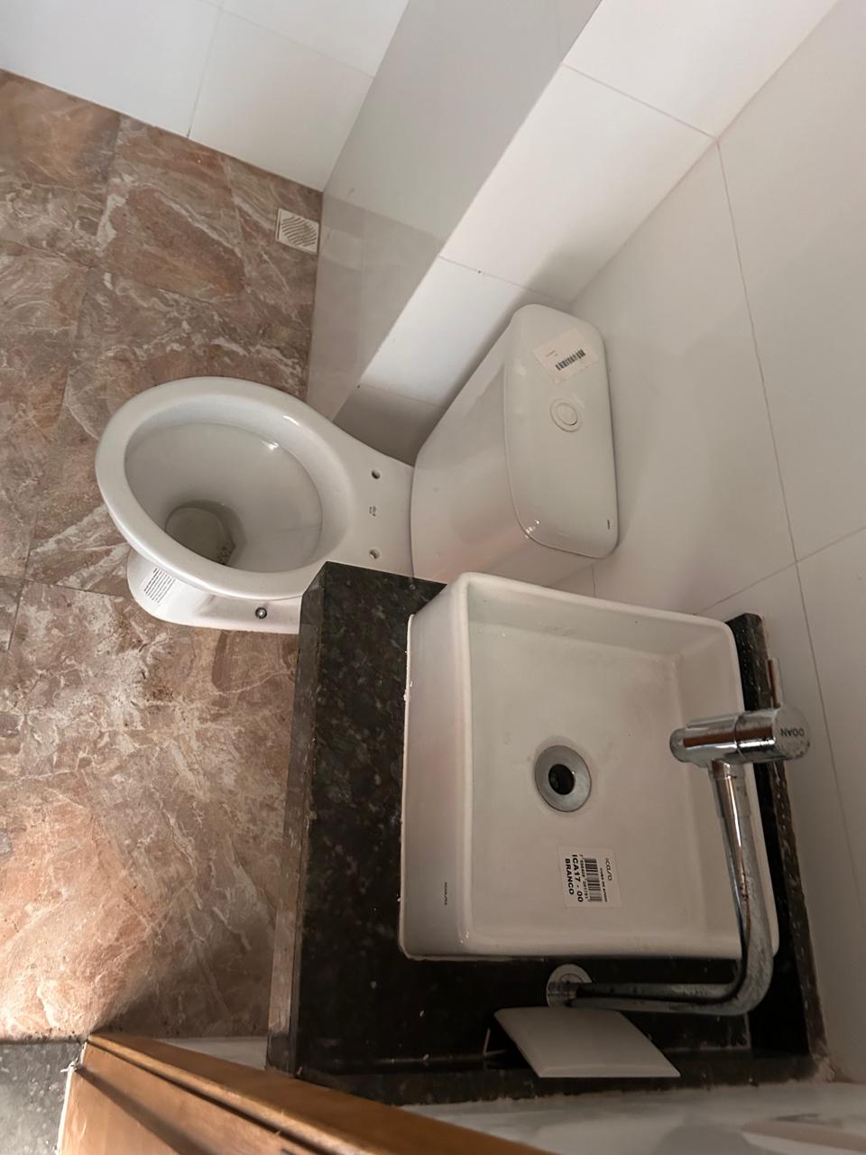 Apartamento à venda  Metrô Guilhermina Esperança, São Paulo  Excelente oportunidade para quem busca praticidade e ótima localização! Apartamento com 2 dormitórios, 45 m², bem distribuído, oferecendo conforto e funcionalidade no dia a dia.  Localizado próximo ao Metrô .em uma região completa, com comércios, escolas, supermercados e fácil acesso ao transporte público.