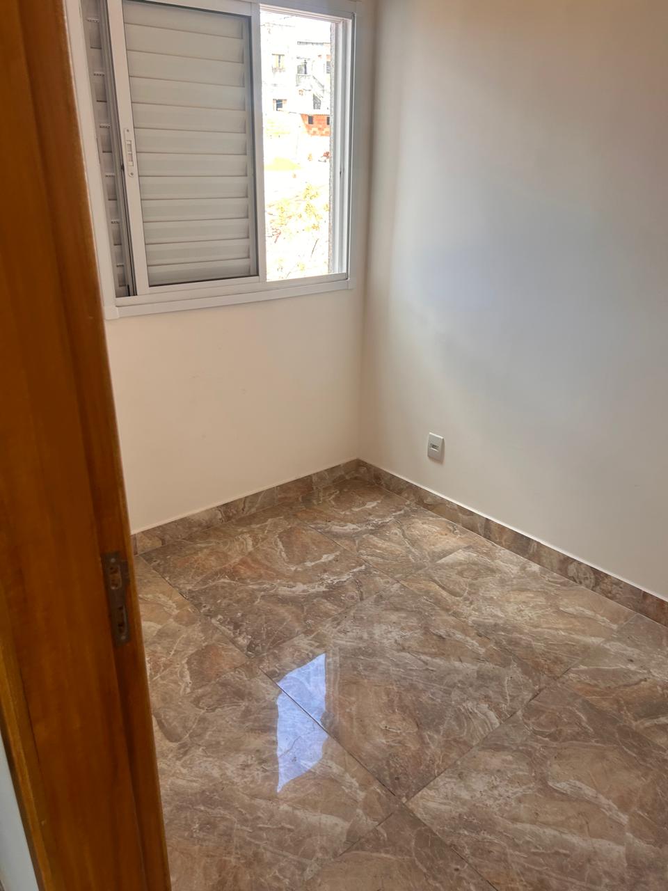 Apartamento à venda  Metrô Guilhermina Esperança, São Paulo  Excelente oportunidade para quem busca praticidade e ótima localização! Apartamento com 2 dormitórios, 45 m², bem distribuído, oferecendo conforto e funcionalidade no dia a dia.  Localizado próximo ao Metrô .em uma região completa, com comércios, escolas, supermercados e fácil acesso ao transporte público.