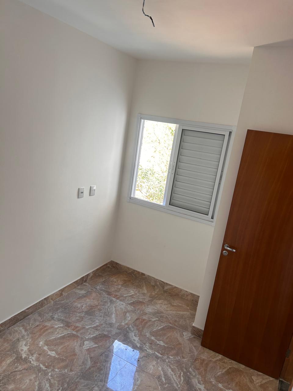 Apartamento à venda  Metrô Guilhermina Esperança, São Paulo  Excelente oportunidade para quem busca praticidade e ótima localização! Apartamento com 2 dormitórios, 45 m², bem distribuído, oferecendo conforto e funcionalidade no dia a dia.  Localizado próximo ao Metrô .em uma região completa, com comércios, escolas, supermercados e fácil acesso ao transporte público.