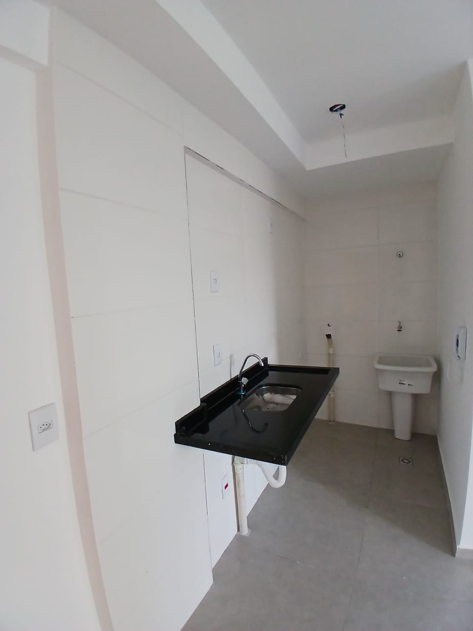  Apartamento à venda  Metrô Guilhermina Esperança, São Paulo  Excelente oportunidade! Apartamento moderno e bem localizado, na esquina do Metrô Guilhermina Esperança, com 53 m², 2 dormitórios com sacada, no 1º andar.