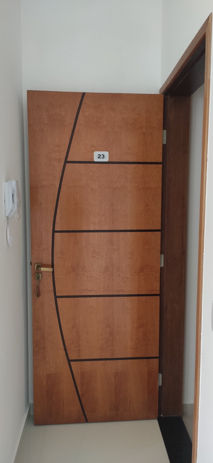 Acabamentos de qualidade: granito, porcelanato e nichos modernos✨ Residencial Monalisa  Últimas Unidades Disponíveis!  Viva com conforto, estilo e praticidade em uma localização privilegiada, a apenas 500 metros do Metrô Vila Tolstói!  Destaques do apartamento:  2 dormitórios aconchegantes  Sala, cozinha e banheiro bem distribuídos  Água, gás e energia elétrica individualizados  