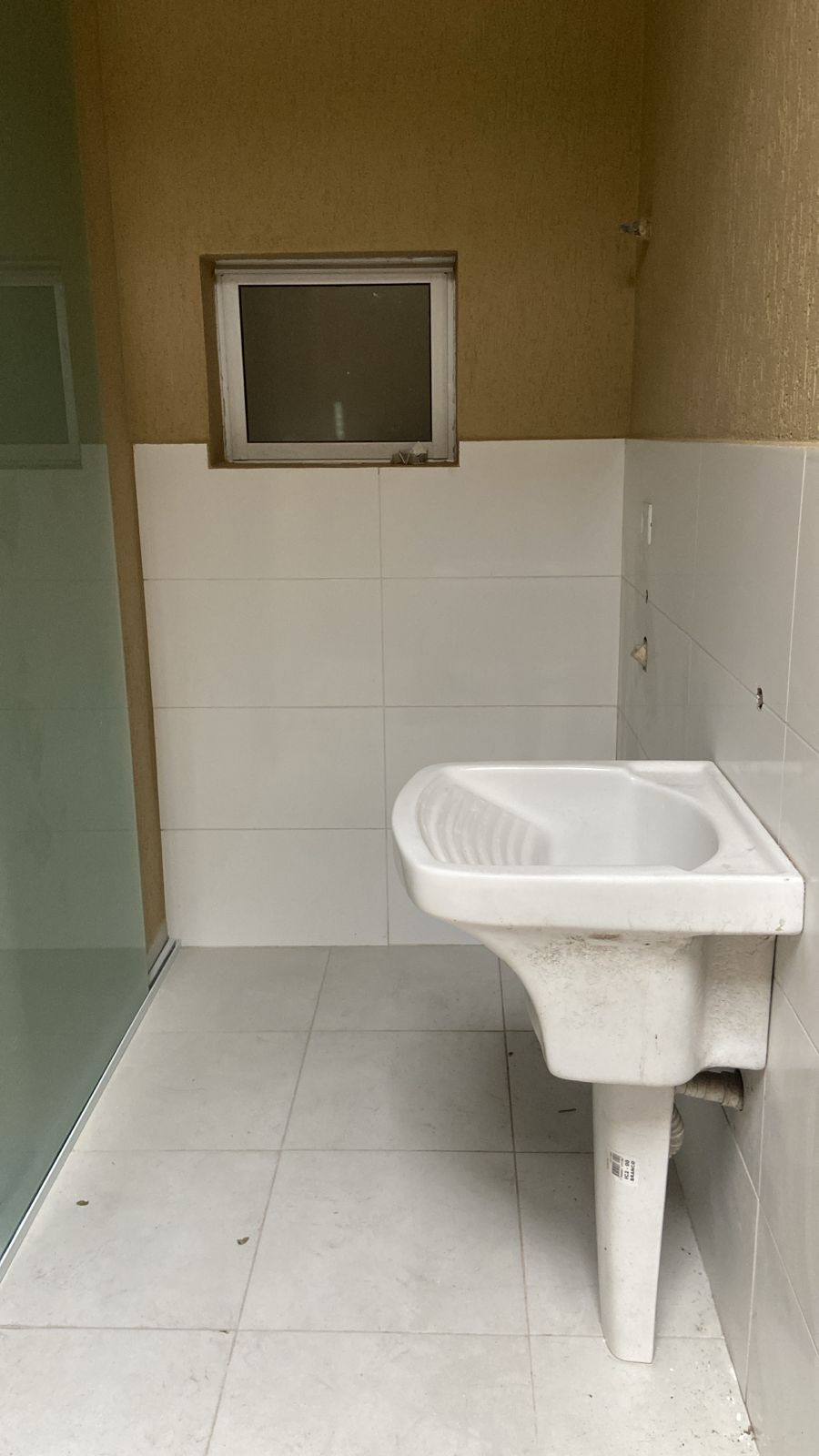  Sobrados Novos no Parque Paulistano – 2 Suítes com Varanda!  ✨ Lindo sobrado com 67 m² muito bem distribuídos! Conta com sala integrada à cozinha, lavabo social, lavanderia, e duas suítes, sendo uma delas com varanda privativa  ideal para quem busca conforto e praticidade no dia a dia. 1 vaga de garagem  Localizado no Parque Paulistano, região tranquila e com fácil acesso ao comércio.