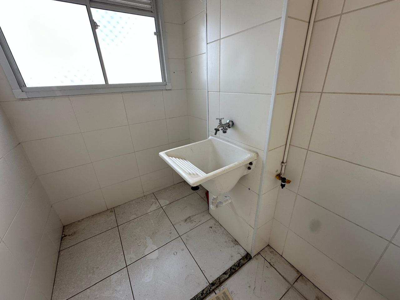  Apartamento  2 Dormitórios 41 m²  Penha  Eng. Goulart  ✨ Excelente oportunidade! Apartamento andar alto , com 2 dormitórios, sala, cozinha, banheiro, e uma localização privilegiada, próximo a tudo que você precisa no dia a dia.   Localização estratégica:  1 km do Assaí Atacadista  1,8 km da Estação Engenheiro Goulart (CPTM)  4 km do Shopping Penha  Fácil acesso às principais vias .