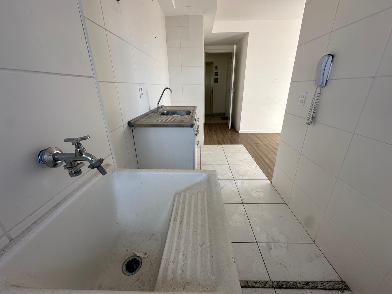  Apartamento  2 Dormitórios 41 m²  Penha  Eng. Goulart  ✨ Excelente oportunidade! Apartamento andar alto , com 2 dormitórios, sala, cozinha, banheiro, e uma localização privilegiada, próximo a tudo que você precisa no dia a dia.   Localização estratégica:  1 km do Assaí Atacadista  1,8 km da Estação Engenheiro Goulart (CPTM)  4 km do Shopping Penha  Fácil acesso às principais vias .