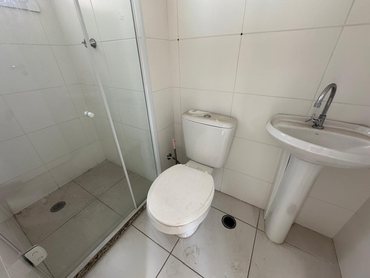  Apartamento  2 Dormitórios 41 m²  Penha  Eng. Goulart  ✨ Excelente oportunidade! Apartamento andar alto , com 2 dormitórios, sala, cozinha, banheiro, e uma localização privilegiada, próximo a tudo que você precisa no dia a dia.   Localização estratégica:  1 km do Assaí Atacadista  1,8 km da Estação Engenheiro Goulart (CPTM)  4 km do Shopping Penha  Fácil acesso às principais vias .