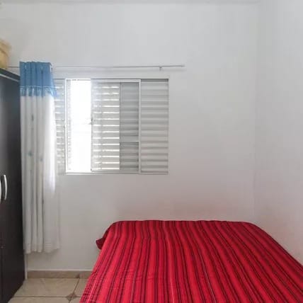  Lindo Sobrado à Venda  4 Dormitórios  1 Suíte  2 Vagas  148 m²  Parque Novo Lar  ✨ Acabamento impecável e pronto para morar! Este belíssimo sobrado oferece amplitude, conforto e sofisticação em cada detalhe. São 4 dormitórios, sendo 1 suíte espaçosa, sala ampla, cozinha moderna, banheiros com ótimo acabamento.