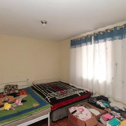  Lindo Sobrado à Venda  4 Dormitórios  1 Suíte  2 Vagas  148 m²  Parque Novo Lar  ✨ Acabamento impecável e pronto para morar! Este belíssimo sobrado oferece amplitude, conforto e sofisticação em cada detalhe. São 4 dormitórios, sendo 1 suíte espaçosa, sala ampla, cozinha moderna, banheiros com ótimo acabamento.