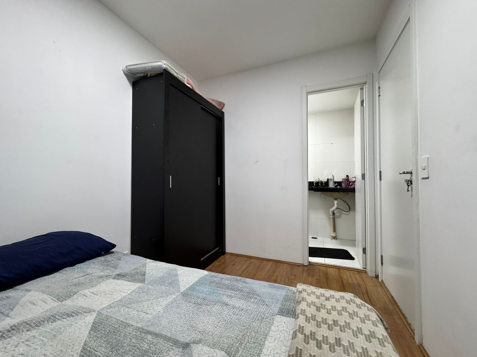 ✨ Apartamento à Venda  Vila Ré Patriarca ✨  Excelente oportunidade a apenas 550 metros da Estação Patriarca do Metrô!   Detalhes do imóvel:  1 dormitório com sacada  32 m² bem distribuídos  Localização privilegiada, próximo a comércios, transporte público e tudo que você precisa no dia a dia!