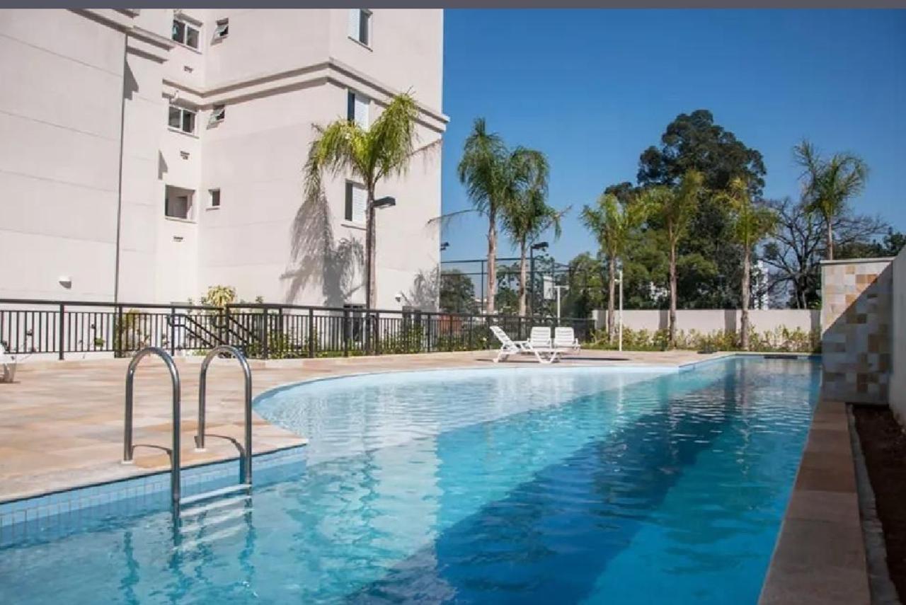  Apartamento à venda na Vila Rosália – Guarulhos  Condomínio Fatto Lago dos Patos  Encante-se com este belíssimo apartamento totalmente mobiliado, pronto para morar, em uma das regiões mais valorizadas de Guarulhos, a poucos metros do Lago dos Patos.  ✨ Detalhes do imóvel:  67 m² bem distribuídos  2 dormitórios, sendo 1 suíte  2 banheiros (incluindo lavabo)  Cozinha americana moderna e equipada.