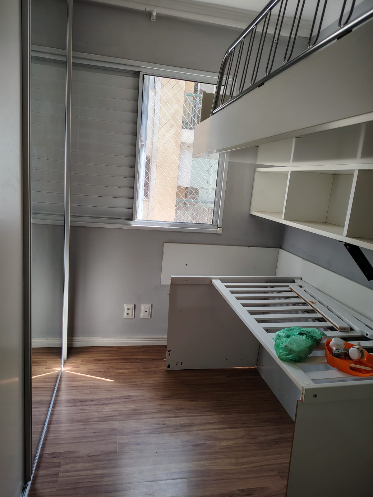  Apartamento Aconchegante e Mobiliado – 2 Dormitórios  Zona Norte  – 54m²  ✨ Pronto para morar! Este lindo apartamento combina conforto, praticidade  Localizado em  Zona Norte, é perfeito para quem busca qualidade de vida e bem-estar.   Área útil: 54 m²  2 dormitórios  1 vaga de garagem,  Sala de TV integrada à sala de jantar  Cozinha equipada  com fogão, forno e exaustor  Charmosa sacada.