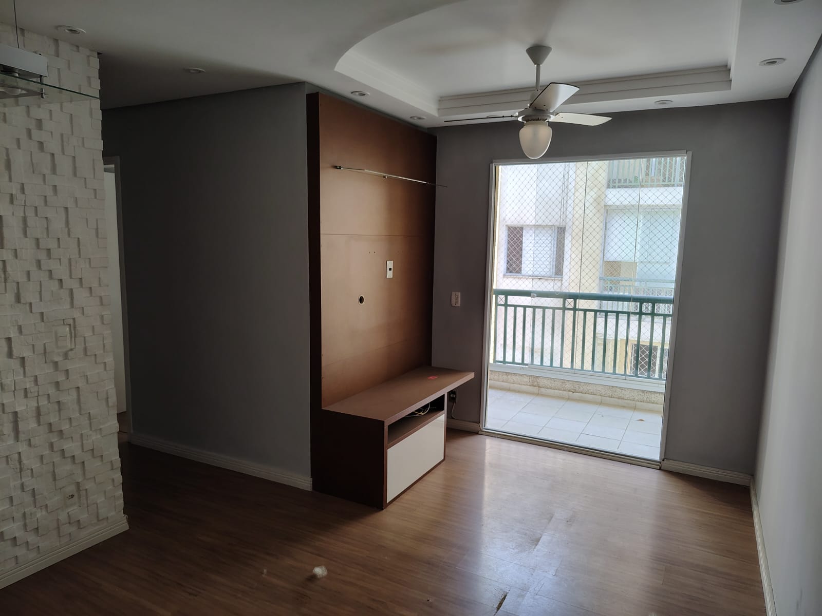  Apartamento Aconchegante e Mobiliado – 2 Dormitórios  Zona Norte  – 54m²  ✨ Pronto para morar! Este lindo apartamento combina conforto, praticidade  Localizado em  Zona Norte, é perfeito para quem busca qualidade de vida e bem-estar.   Área útil: 54 m²  2 dormitórios  1 vaga de garagem,  Sala de TV integrada à sala de jantar  Cozinha equipada  com fogão, forno e exaustor  Charmosa sacada.
