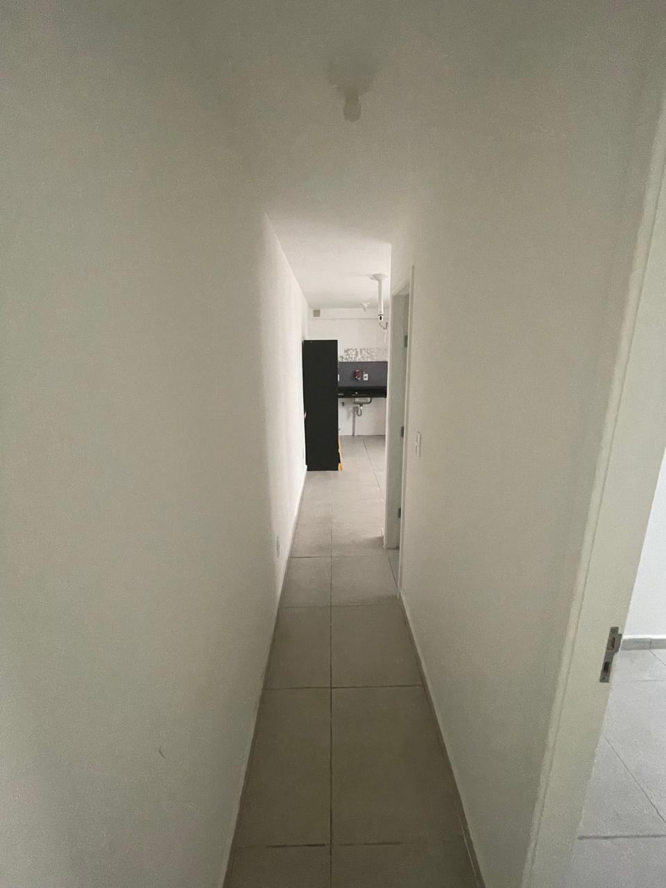  Apartamento no Jardim Helena – Localização Privilegiada!  More com praticidade e conforto na rua da Estação José Bonifácio, ao lado do Supermercado D’Avo e da Caixa Econômica Federal. Uma região completa, com fácil acesso a transporte, comércios e serviços.  O imóvel oferece: ✨ 2 dormitórios bem iluminados ✨ Sala aconchegante ✨ Cozinha funcional com área de serviço integrada.