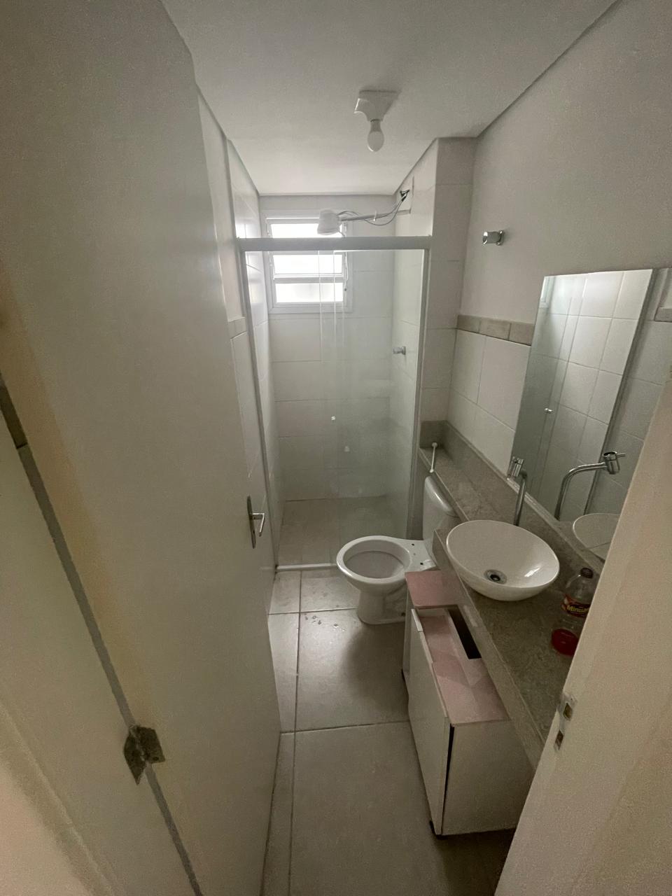  Apartamento no Jardim Helena – Localização Privilegiada!  More com praticidade e conforto na rua da Estação José Bonifácio, ao lado do Supermercado D’Avo e da Caixa Econômica Federal. Uma região completa, com fácil acesso a transporte, comércios e serviços.  O imóvel oferece: ✨ 2 dormitórios bem iluminados ✨ Sala aconchegante ✨ Cozinha funcional com área de serviço integrada.