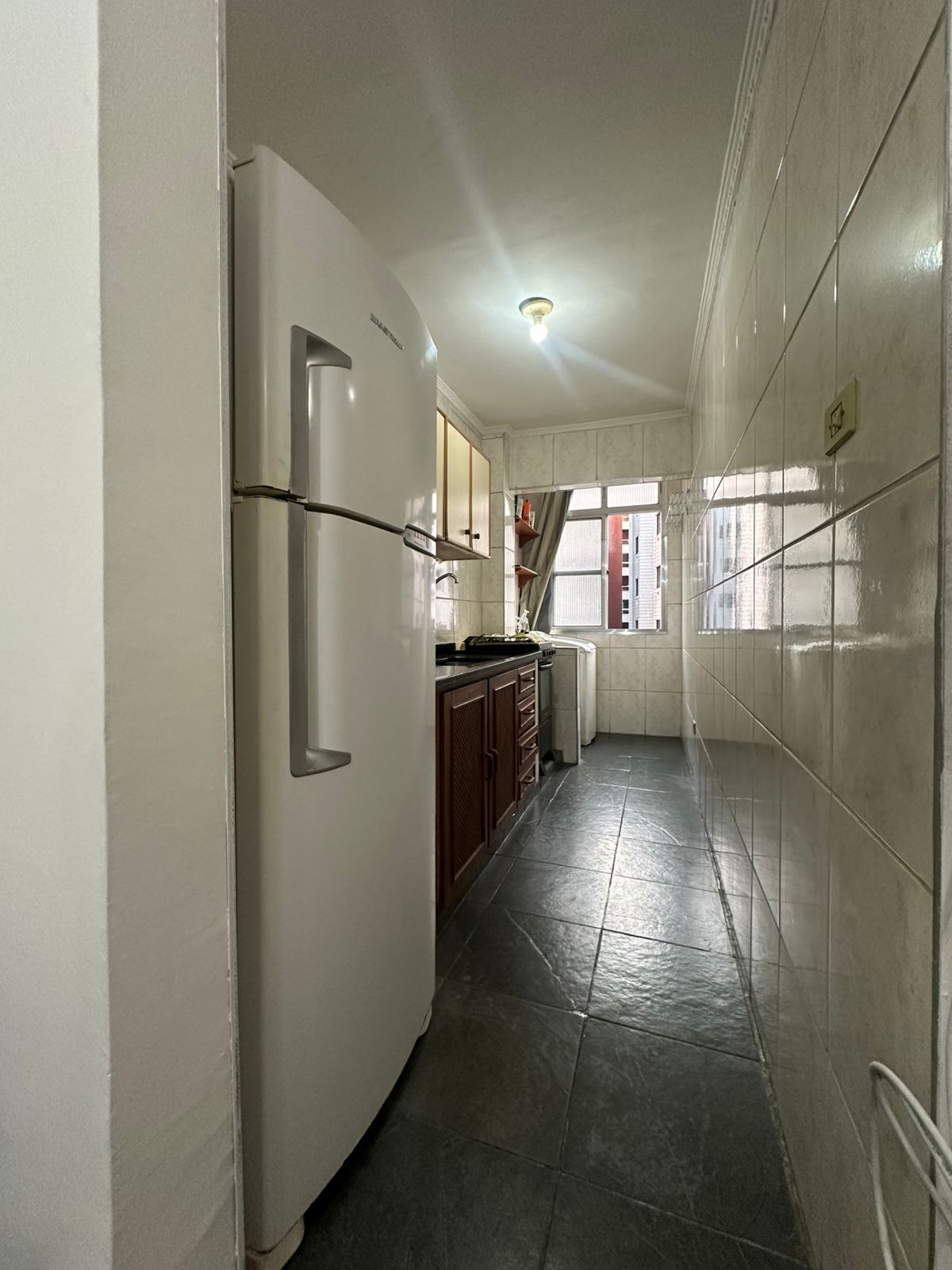  APARTAMENTO À VENDA – BOQUEIRÃO, PRAIA GRANDE Próximo à Praça da Paz e a poucos minutos da praia!  ✨ Descrição do Imóvel: Apartamento aconchegante, ideal para quem busca conforto e ótima localização no litoral.   2 dormitórios 42M²   Próximo da praia   Região excelente, com comércios, mobilidade e lazer.