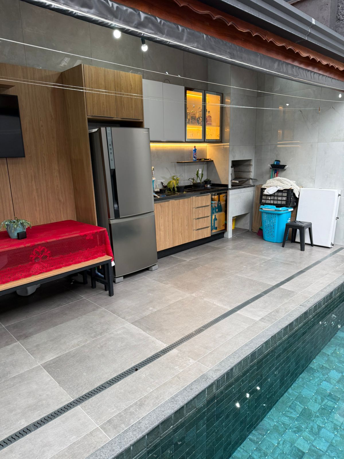  CASA ALTO PADRÃO À VENDA – Jardim Nossa Senhora do Carmo  Zona Leste – SP   Valor: R$ 1.400.000,00  Aceito carro, moto, jet ski ou terreno na Permuta como parte do pagamento  ✨ Imóvel Exclusivo, Moderno e Sofisticado Esta residência de alto padrão foi construída há apenas 1 ano e reúne tudo o que há de melhor em conforto, design e qualidade de vida. 