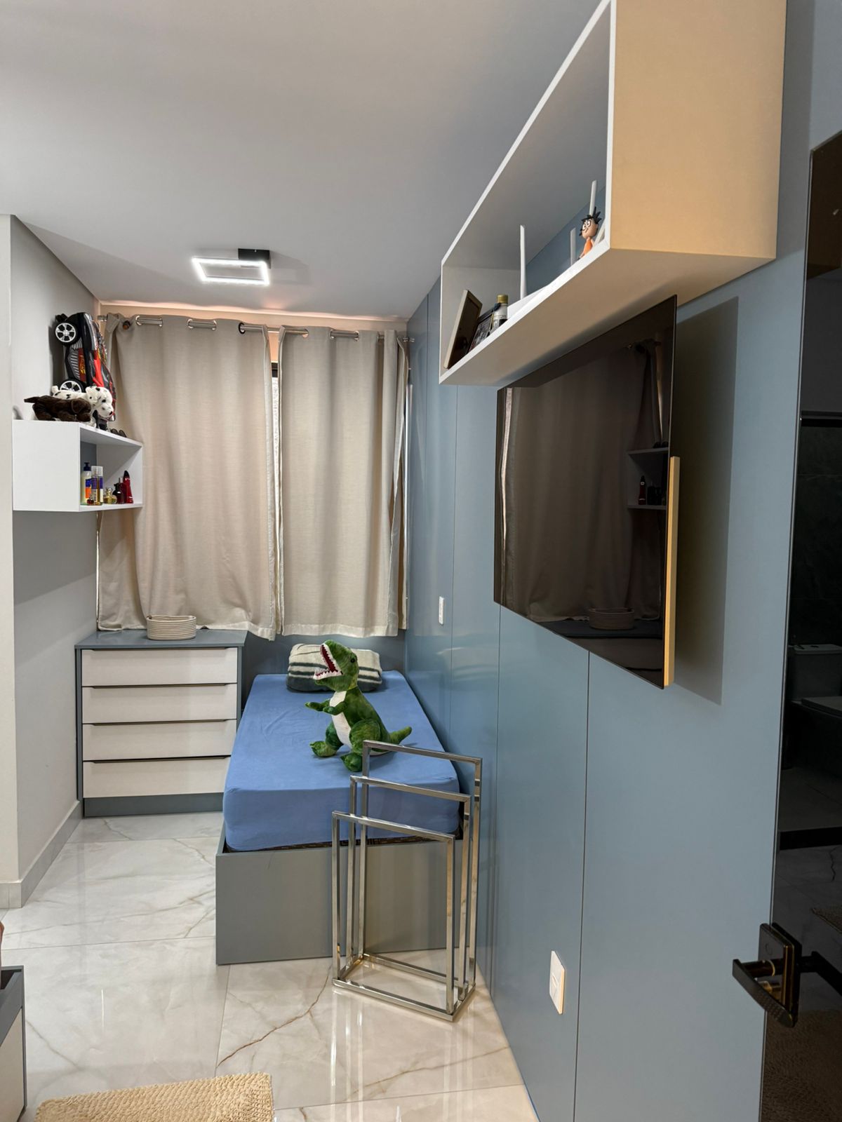  CASA ALTO PADRÃO À VENDA – Jardim Nossa Senhora do Carmo  Zona Leste – SP   Valor: R$ 1.400.000,00  Aceito carro, moto, jet ski ou terreno na Permuta como parte do pagamento  ✨ Imóvel Exclusivo, Moderno e Sofisticado Esta residência de alto padrão foi construída há apenas 1 ano e reúne tudo o que há de melhor em conforto, design e qualidade de vida. 