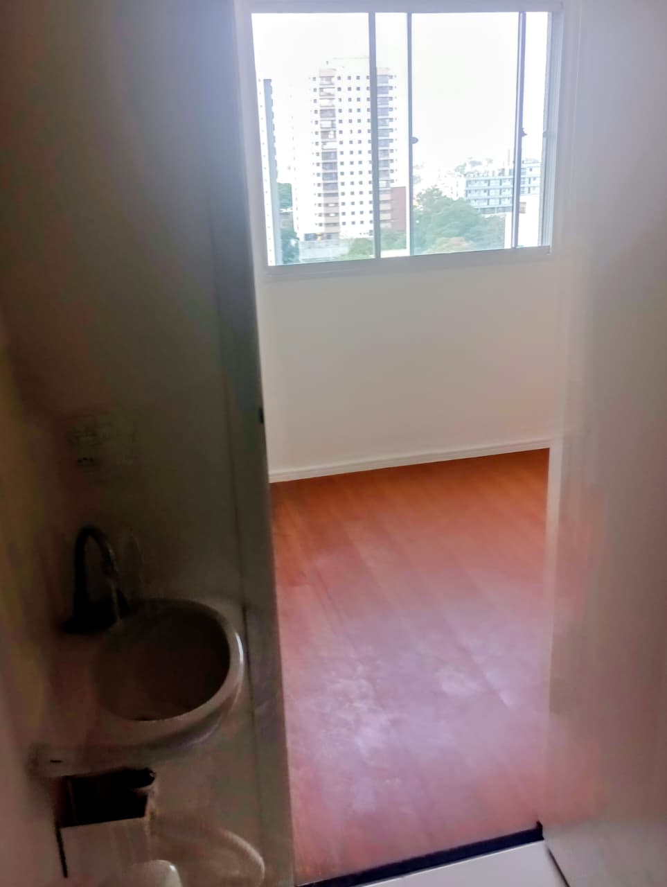 ?️ OPORTUNIDADE IMPERDÍVEL  STUDIO NOVO – METROCASA DOM BOSCO  PRONTO PARA MORAR  Se você busca praticidade, modernidade e excelente potencial de investimento, esse Studio é perfeito para você!  ✨ Apartamento novo, nunca habitado, no 12º andar Ideal para morar ou gerar renda com locação, em uma região com alta procura.  ? Características do imóvel: • Studio com 1 dormitório • Sala integrada com co