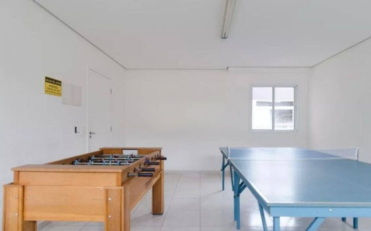  APARTAMENTO À VENDA – ASSUNÇÃO  SÃO BERNARDO DO CAMPO   ✨ Excelente oportunidade para morar com conforto, segurança e lazer completo!   54 m² muito bem distribuídos  2 dormitórios  Sala aconchegante  Cozinha funcional  Banheiro   vaga de garagem   Condomínio Portal dos Pássaros 2  Condomínio com lazer completo para toda a família!