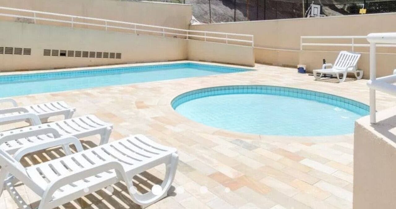  APARTAMENTO À VENDA – ASSUNÇÃO  SÃO BERNARDO DO CAMPO   ✨ Excelente oportunidade para morar com conforto, segurança e lazer completo!   54 m² muito bem distribuídos  2 dormitórios  Sala aconchegante  Cozinha funcional  Banheiro   vaga de garagem   Condomínio Portal dos Pássaros 2  Condomínio com lazer completo para toda a família!