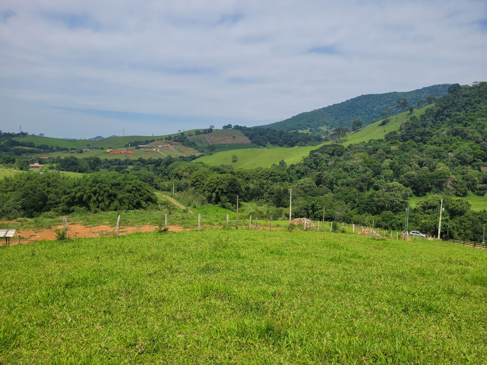 Terreno para venda no bairro dos Farias em Pouso Alegre - MG.