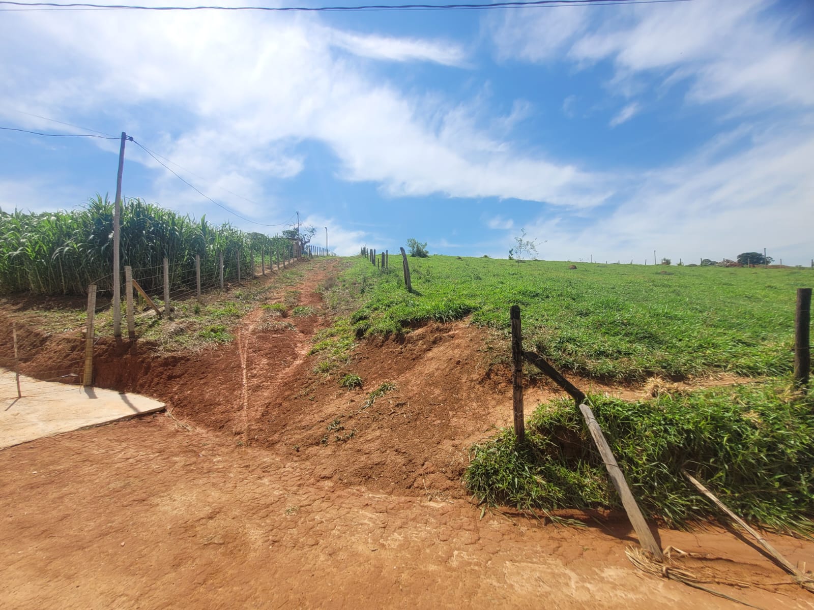 Terreno para venda no bairro dos Farias em Pouso Alegre - MG.