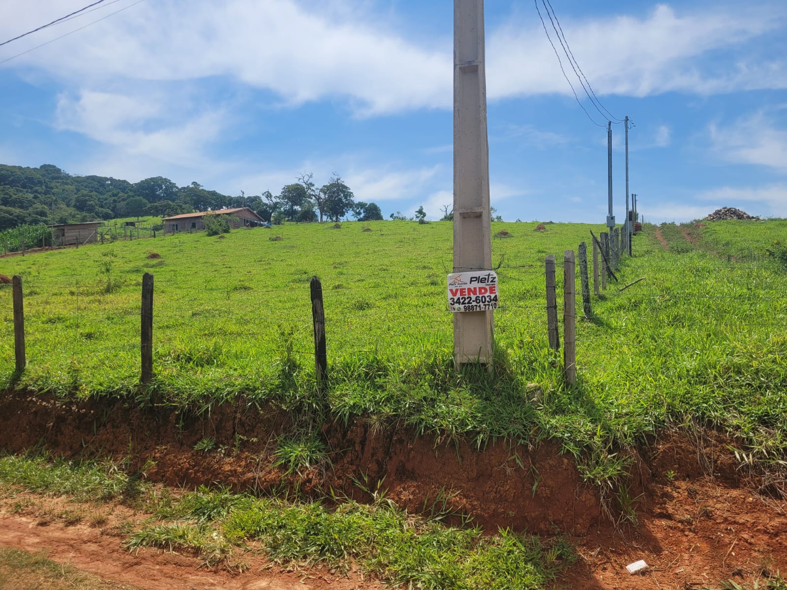 Terreno para venda no bairro dos Farias em Pouso Alegre - MG.