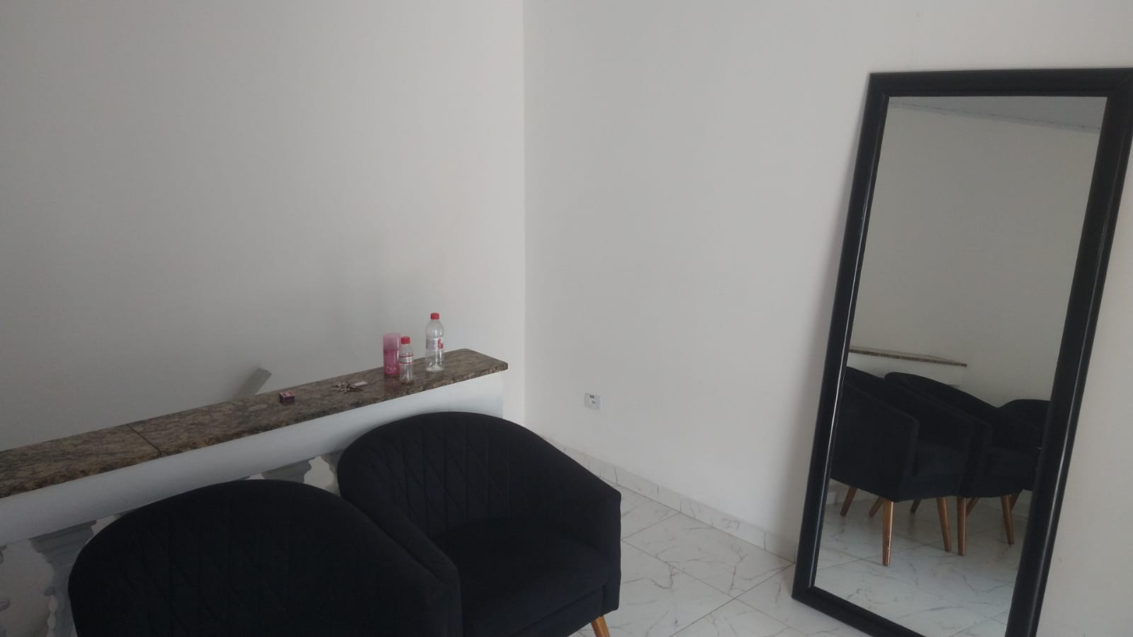 Conjunto Comercial para Locação em Pouso Alegre - MG