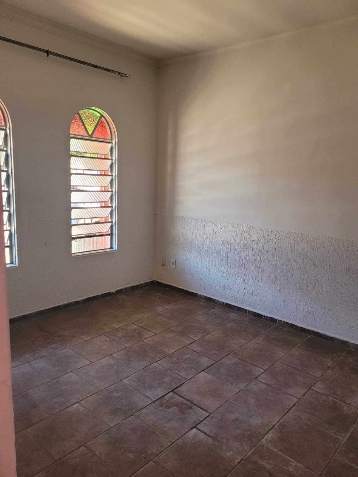 Casa para venda no bairro Jardim Olímpico em Pouso Alegre - MG.