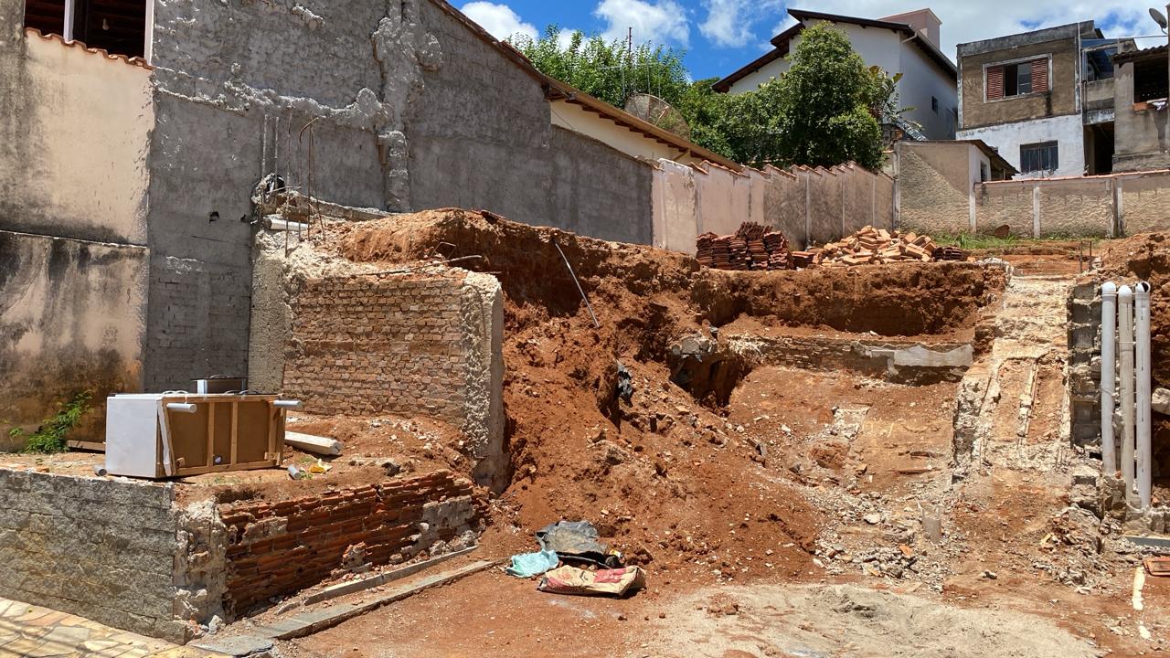 Terreno para venda no bairro Jardim Paraíso em Pouso Alegre - MG.