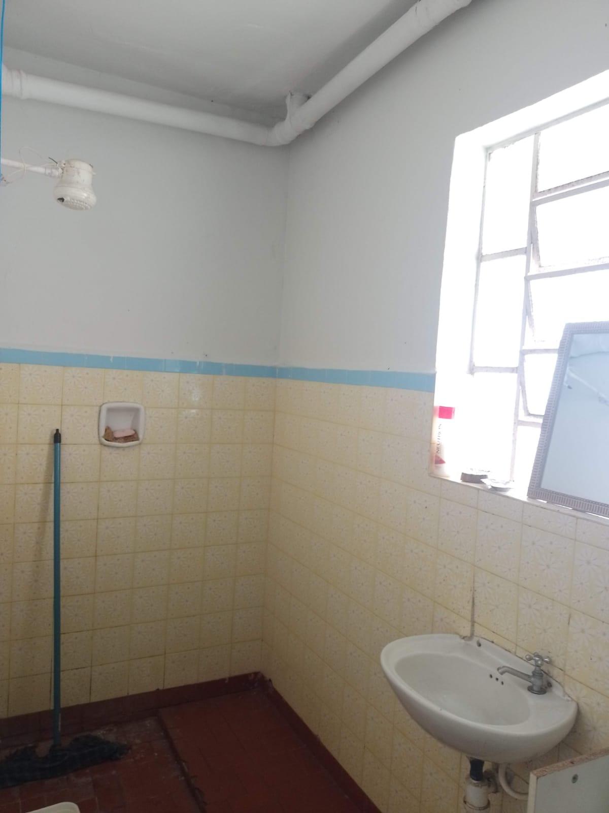 Casa para venda no bairro Jardim America em Pouso Alegre - MG.