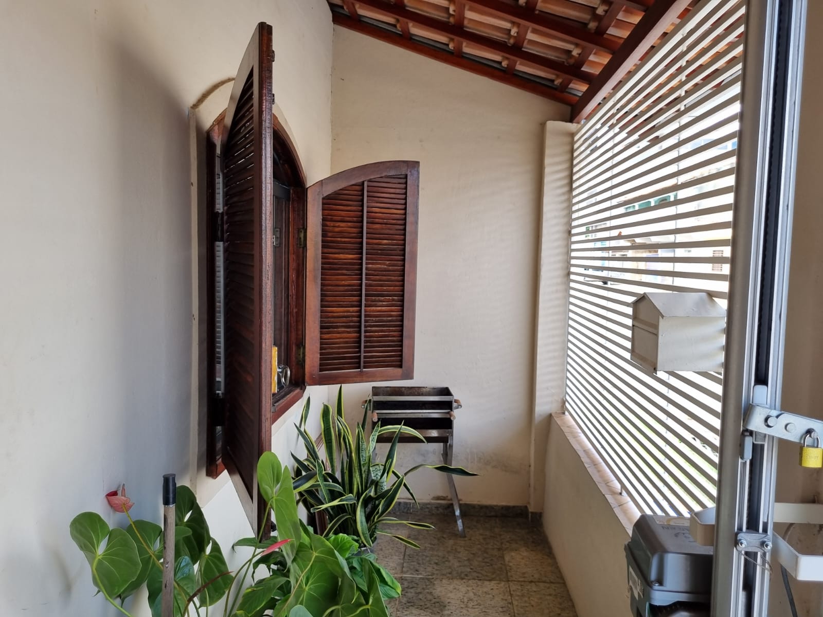 Casa para venda no bairro Árvore Grande em Pouso Alegre - MG.