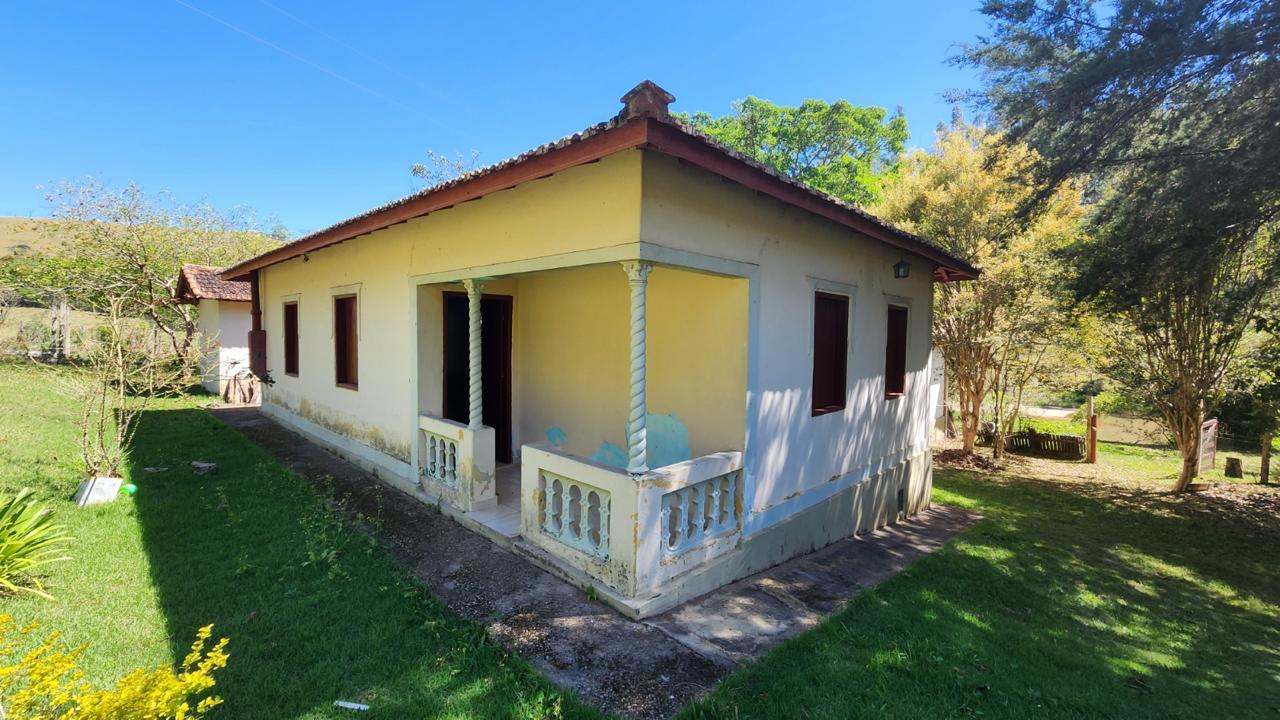 Sítio para venda próximo as margens da BR-459 em Pouso Alegre - MG.