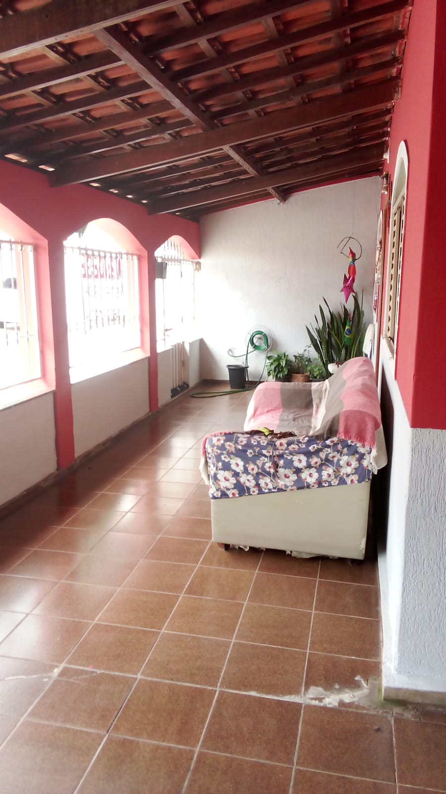 Casa para venda no bairro Jardim Aeroporto em Pouso Alegre - MG.