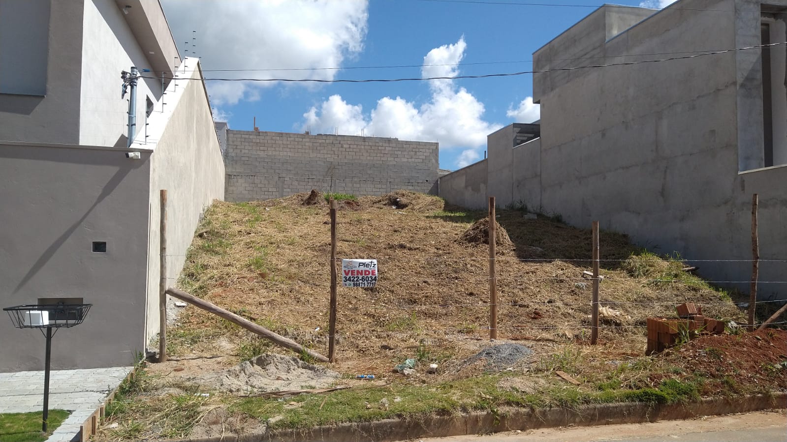 Terreno a venda no Bairro Serra Morena em Pouso Alegre-MG.