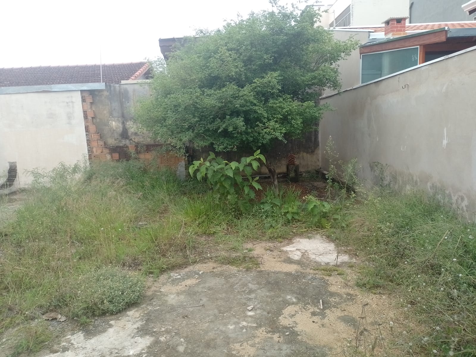 Casa comercial para venda ou locação comercial no Jardim Olímpico em Pouso Alegre - MG