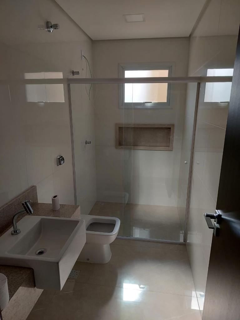 Apartamento para venda no bairro Nha Chicá em Pouso Alegre - MG.