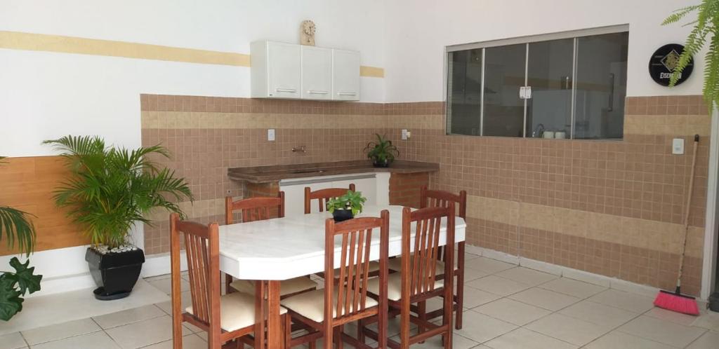 Casa para venda no bairro Recanto dos Fernandes em Pouso Alegre - MG.