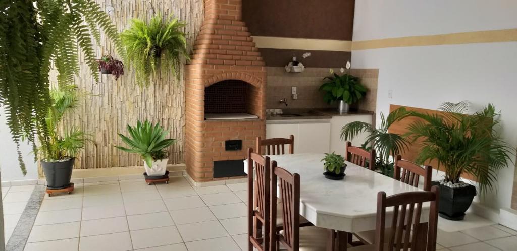 Casa para venda no bairro Recanto dos Fernandes em Pouso Alegre - MG.