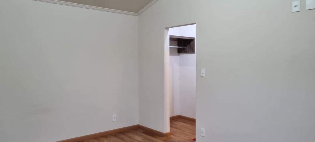 Casa para venda no bairro Pousada dos Campos em Pouso Alegre - MG.