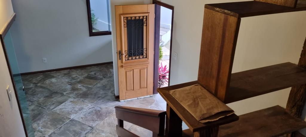 Casa para venda no bairro Pousada dos Campos em Pouso Alegre - MG.